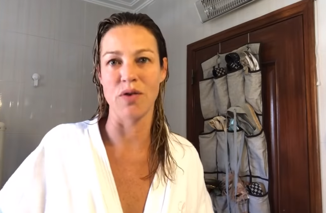 Luana Piovani comemora 43 anos de idade nesta quinta-feira (29). (Foto: Reprodução/YouTube)