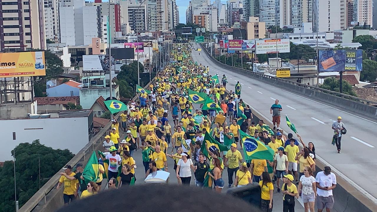 Manifestação na Terceira Ponte (Foto: Kadidja Fernandes / AT)
