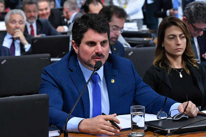 Marcos do Val, durante audiência no Senado Federal (Foto: Geraldo Magela/Agência Senado)