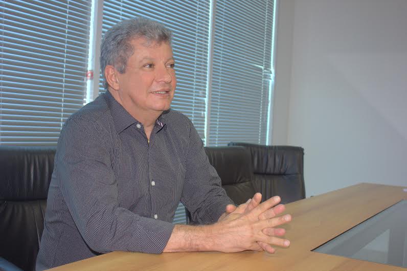 Contas de Orly Gomes chegaram com ressalvas do Tribunal de Contas. (Foto: Divulgação/Prefeitura de Guarapari)
