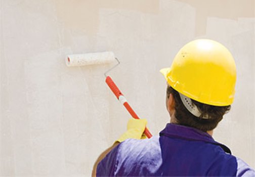 Pintor é contratado por construtoras, para grandes obras, e também por proprietários de casas e apartamentos, para reformas internas em seus imóveis. (Foto: Divulgação)