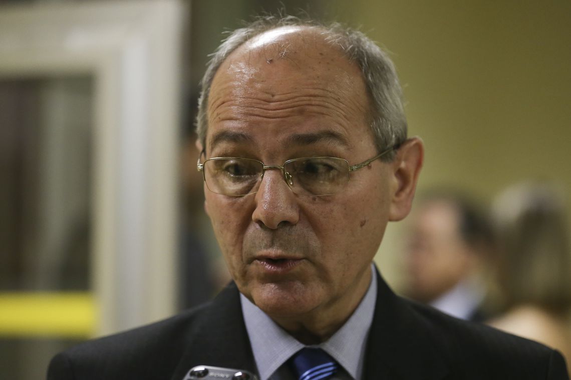 O então presidente dos Correios, Juarez Aparecido de Paula Cunha (Foto: José Cruz/Agência Brasil)