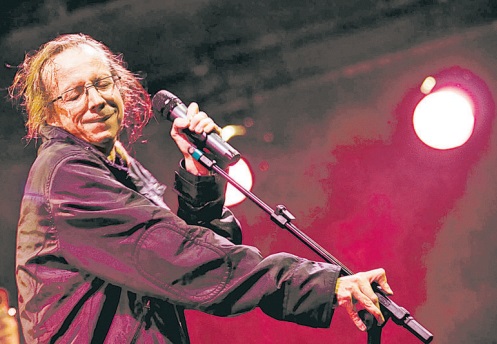 O músico, poeta e ator RogérioSkylab vai se apresentar no Correria (Foto: Divulgação)