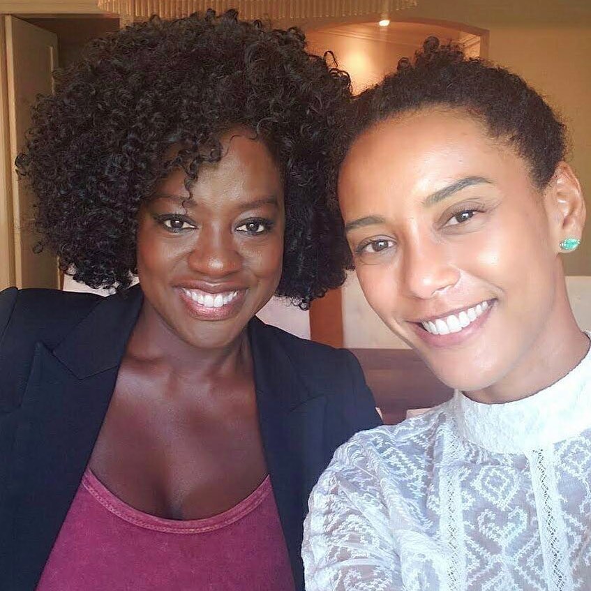 Segundo Davis, elas têm muito mais em comum e chamou Tais de "minha irmã brasileira" (Foto: Reprodução/ Instagram @taisdeverdade)