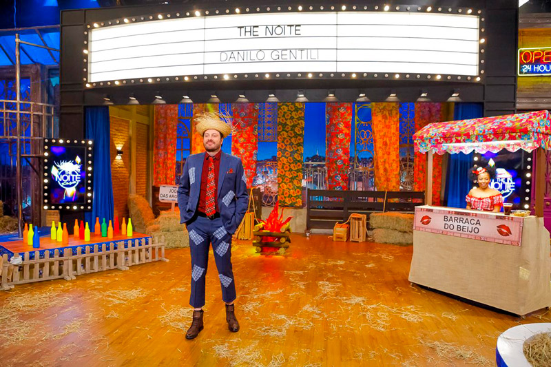O The Noite com Danilo Gentili vai ao ar de segunda a sexta-feira, no SBT (Foto: Gabriel Cardoso / SBT)