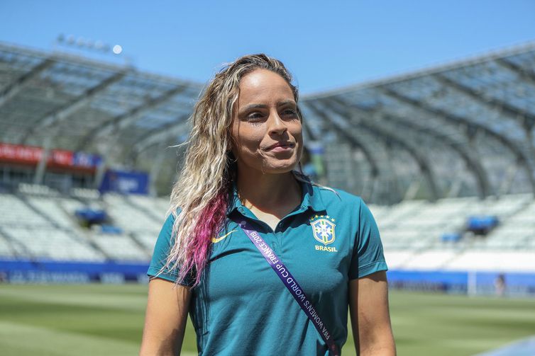A zagueira Mônica será a capitã do Brasil no jogo de estreia na Copa do Mundo de Futebol Feminino (Foto: Assessoria/ CBF)