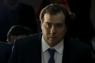 Imagem ilustrativa da imagem Rodrigo Maia já voou 827 vezes em jatos da FAB