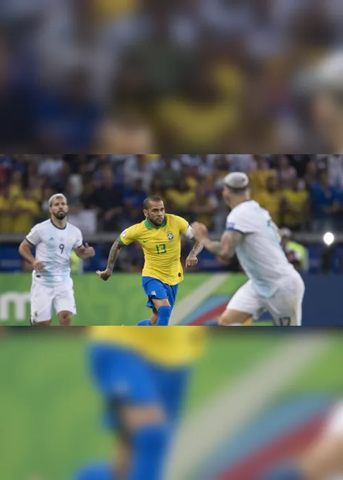 Imagem ilustrativa da imagem Daniel Alves quer trazer escolinha de futebol para o Estado