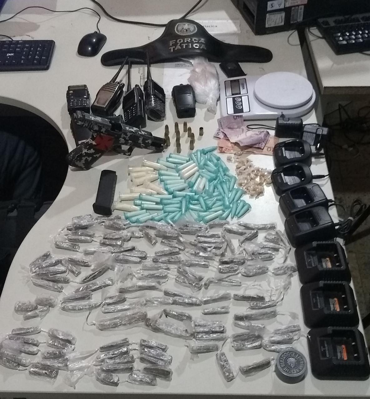 Os materiais foram apreendidos durante patrulhamento da polícia (Foto: Divulgação/Polícia Militar)