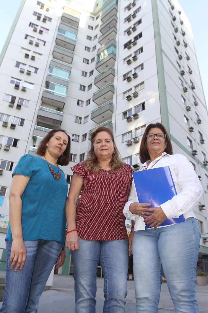 As primas Mônica, Jerusa e Kátia (da esquerda para a direita) comandam prédios em Vitória. (Foto: Dayana Souza)