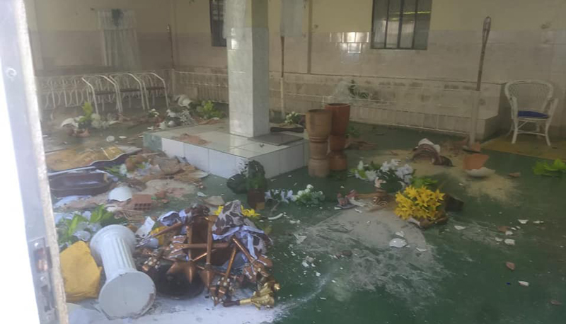Babalawó Ivanir dos Santos divulgou fotos do terreiro destruído (Foto: Babalawó Ivanir dos Santos / Facebook)