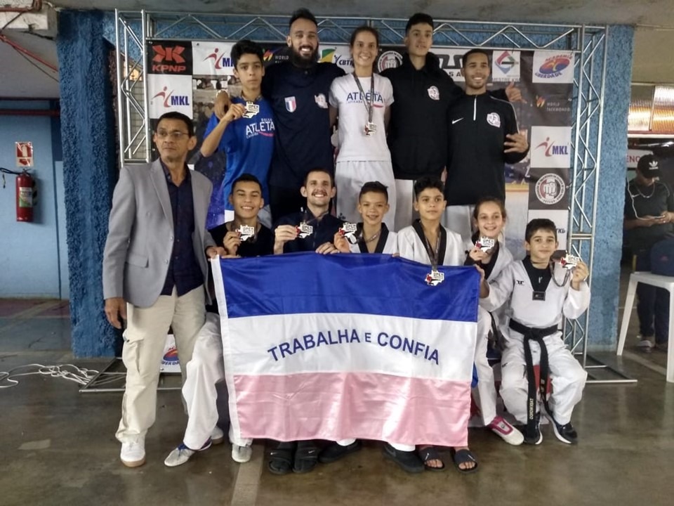 Delegação capixaba trouxe 14 medalhas do Open Sudeste de Taekwondo (Foto: Divulgação/Sesport)