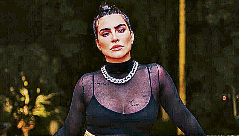 Cleo Pires rebateu uma seguidora que a chamou de travesti (Foto: Divulgação)