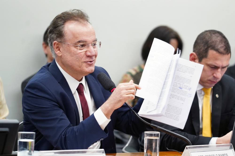 Deputado Samuel Moreira, relator da proposta de reforma (Foto: Pablo Valadares /Agência Câmara)