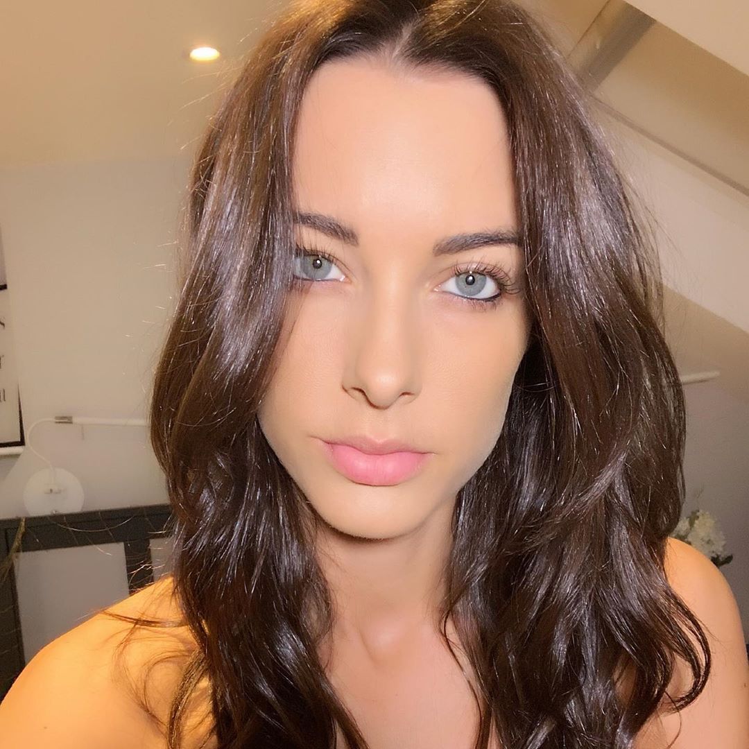 Uma publicação em rede social de Hartridge informa os seguidores sobre sua morte em um acidente (Foto: Reprodução/ Instagram @emilyhartridge)