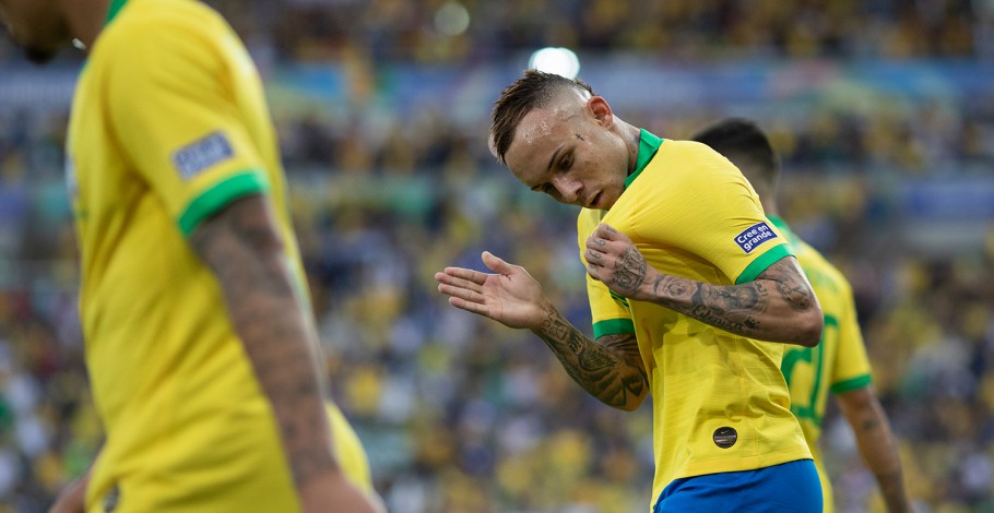 Everton Cebolinha driblou, fez gols, deu assistência e chegou para ficar na Seleção (Foto: Lucas Figueiredo/CBF)