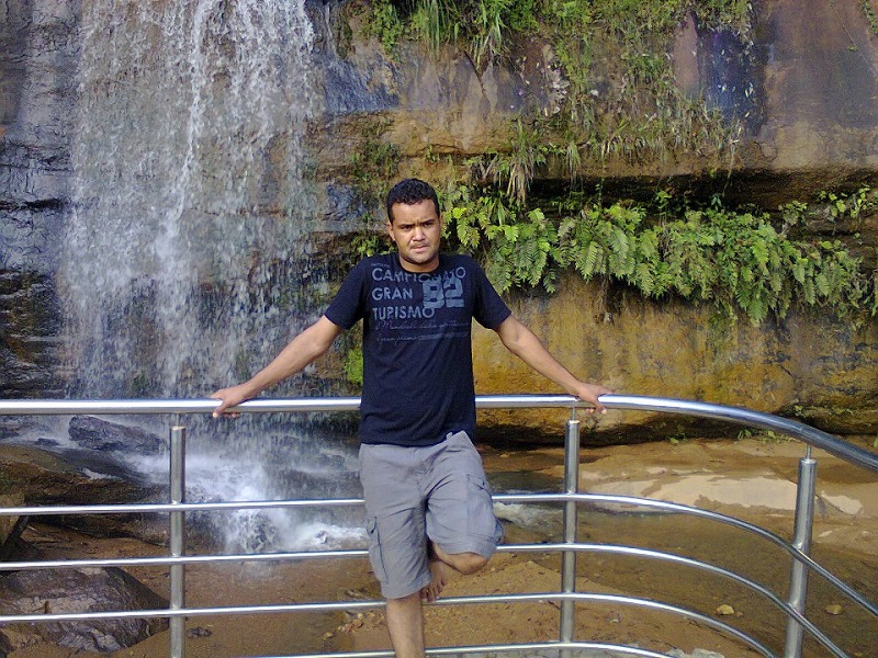 Joaniz Almeida, de 32 anos, morto por um celular e R$ 50 (Foto: Reprodução/Redes Sociais)