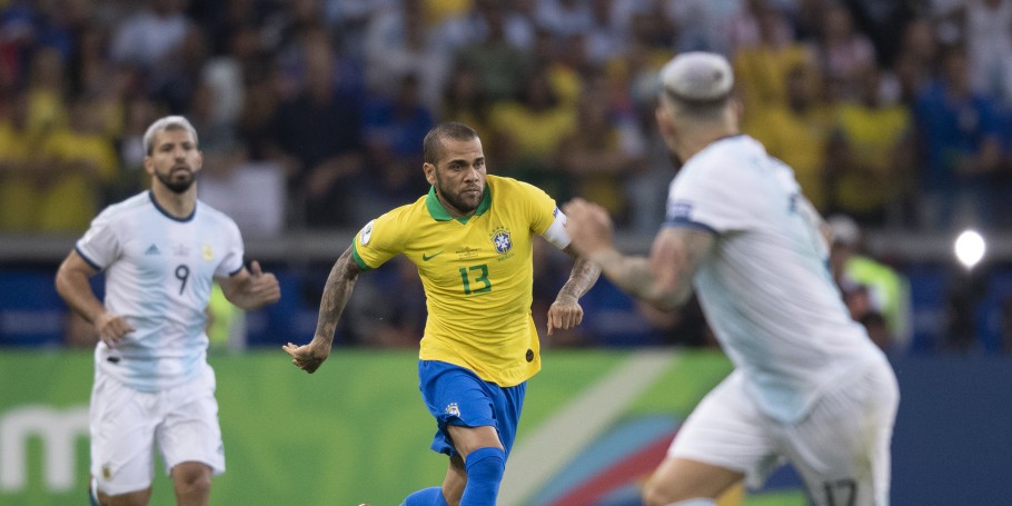 Daniel Alves (Foto: Lucas Figueiredo/ CBF)