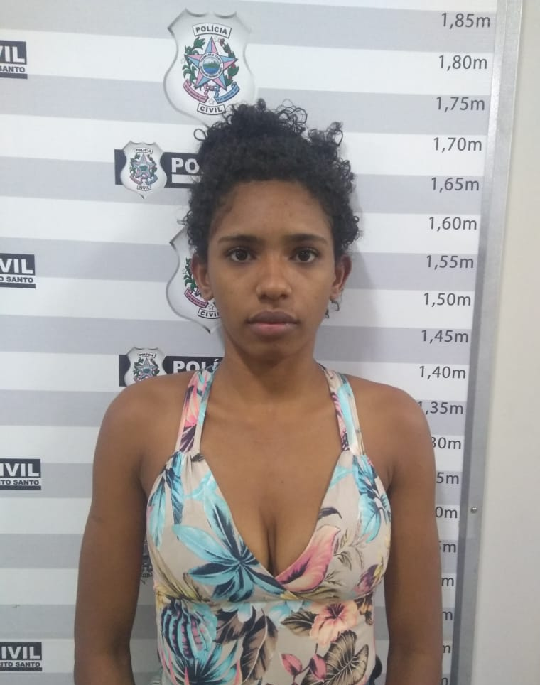 Keila está sendo acusada por tráfico de drogas e associação ao tráfico (Foto: Divulgação/PCES)