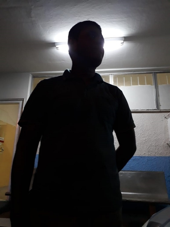Mecânico, de 33 anos, assaltado no bairro Rosa da Penha (Foto: Patricia Maciel/AT)