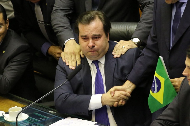 Rodrigo Maia se emocionou na votação do primeiro turno da Reforma da Previdência (Foto: Fábio Rodrigues/Agência Brasil)