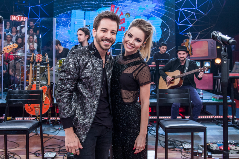 Sandy & Júnior no Altas Horas (Foto: Fábio Rocha/TV Globo)