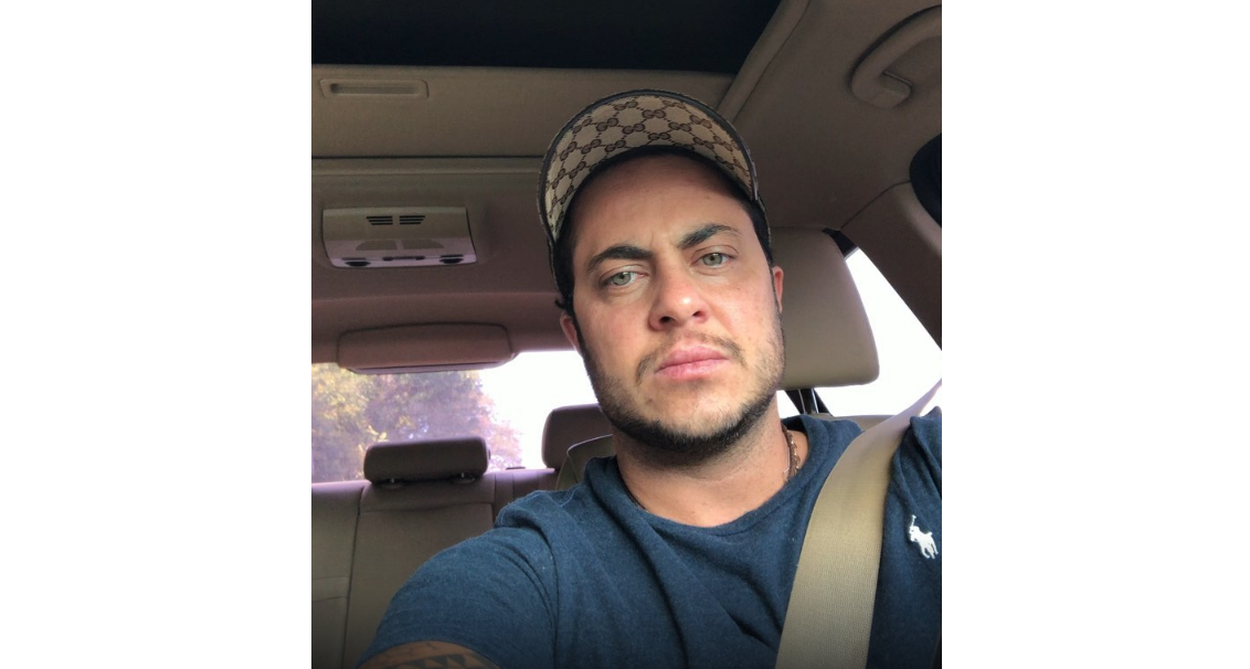 "O pai do meu filho sou eu, que jamais vai abandoná-lo", disse Thammy (Foto: Reprodução/Instagram)