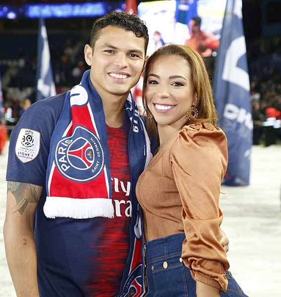 O jogador Thiago Silva e a esposa Belle Silva (Foto: Reprodução/Instagram)