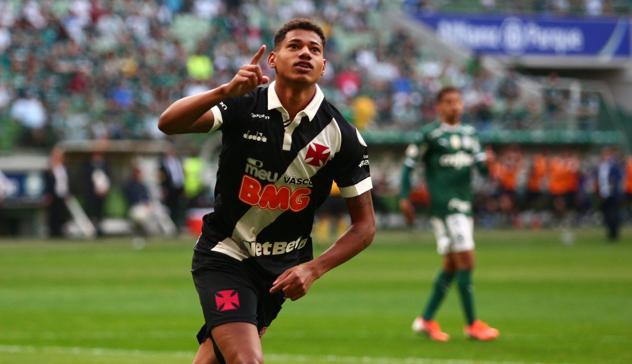 Marrony marcou para o Vasco após um escanteio (Foto: Carlos Gregório Jr / Vasco)