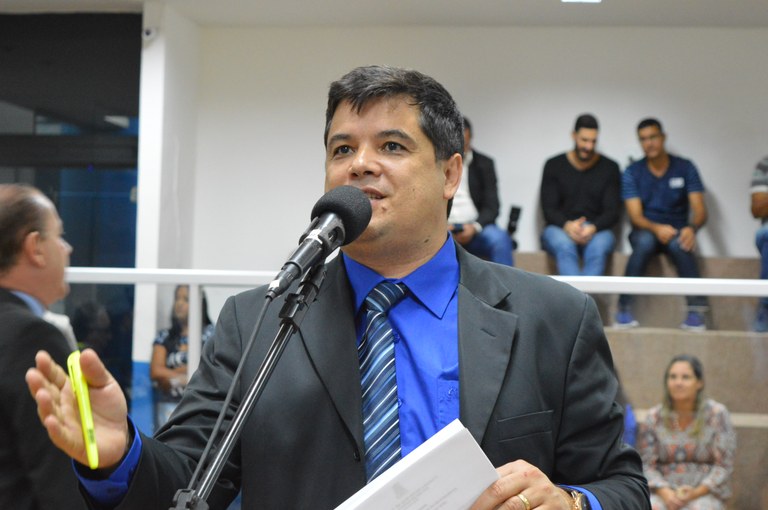 Osvaldo Maturano é suspeito de ficar com parte do salário dos assessores. (Foto: Câmara de Vila Velha)