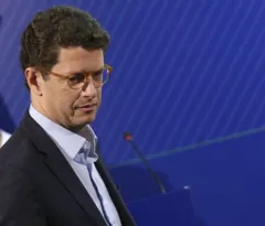 Imagem ilustrativa da imagem Salles ocupa espaço deixado por Weintraub