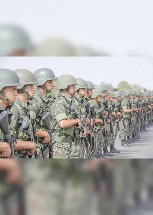 Imagem ilustrativa da imagem Bolsonaro sanciona projeto de reforma da Previdência de militares