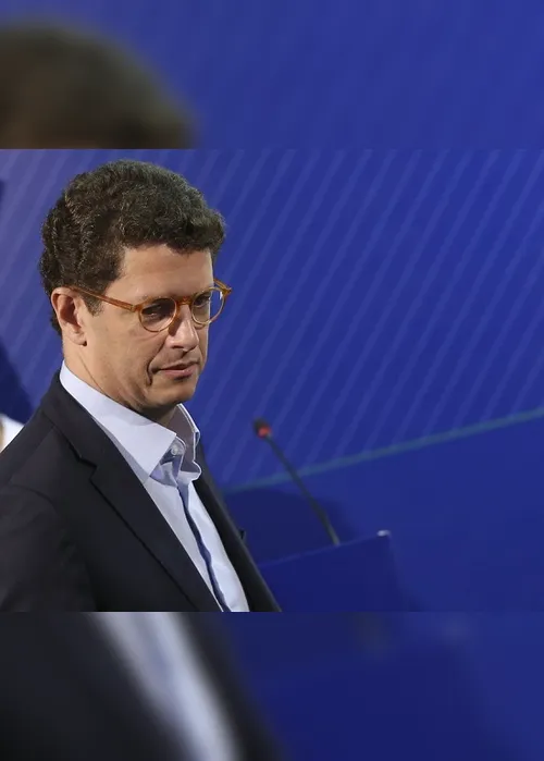Imagem ilustrativa da imagem Justiça quebra sigilo de escritório de ministro Ricardo Salles