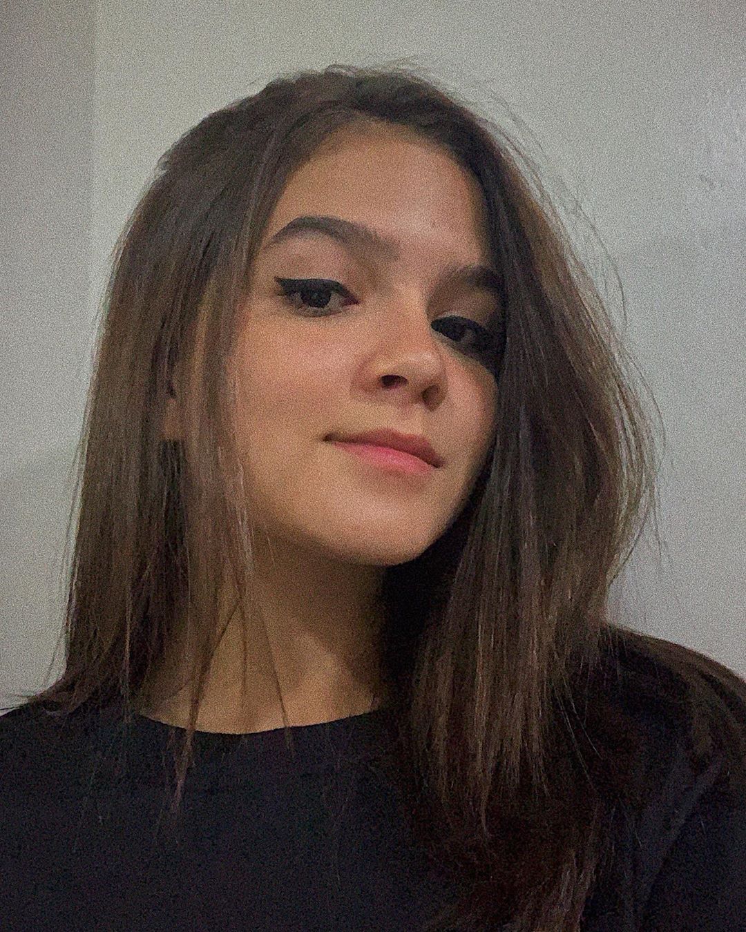 Mel também adiantou um pouco dos próximos capítulos de sua personagem Cássia, em "A Dona do Pedaço" (Foto: Reprodução/ Instagram @melissamelmaia)