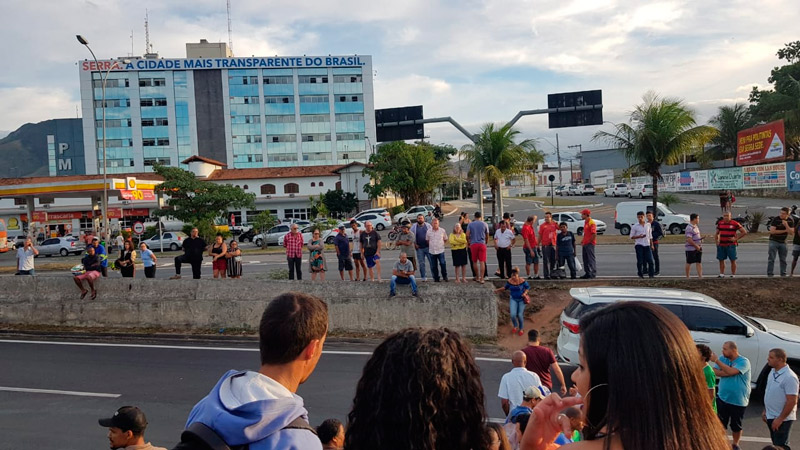 Atropelamento aconteceu próximo à Prefeitura da Serra (Foto: Compartilhado via WhatsApp)