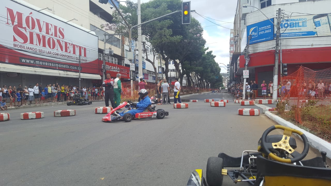 A corrida aconteceu na manhã deste domingo (25) no centro de Colatina (Foto: Brunella França)