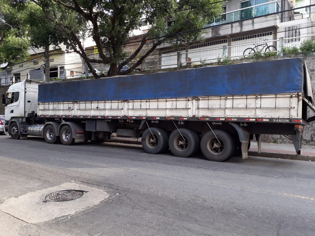 Carga de café é avaliada em R$ 200 mil (Foto: Patricia Maciel)