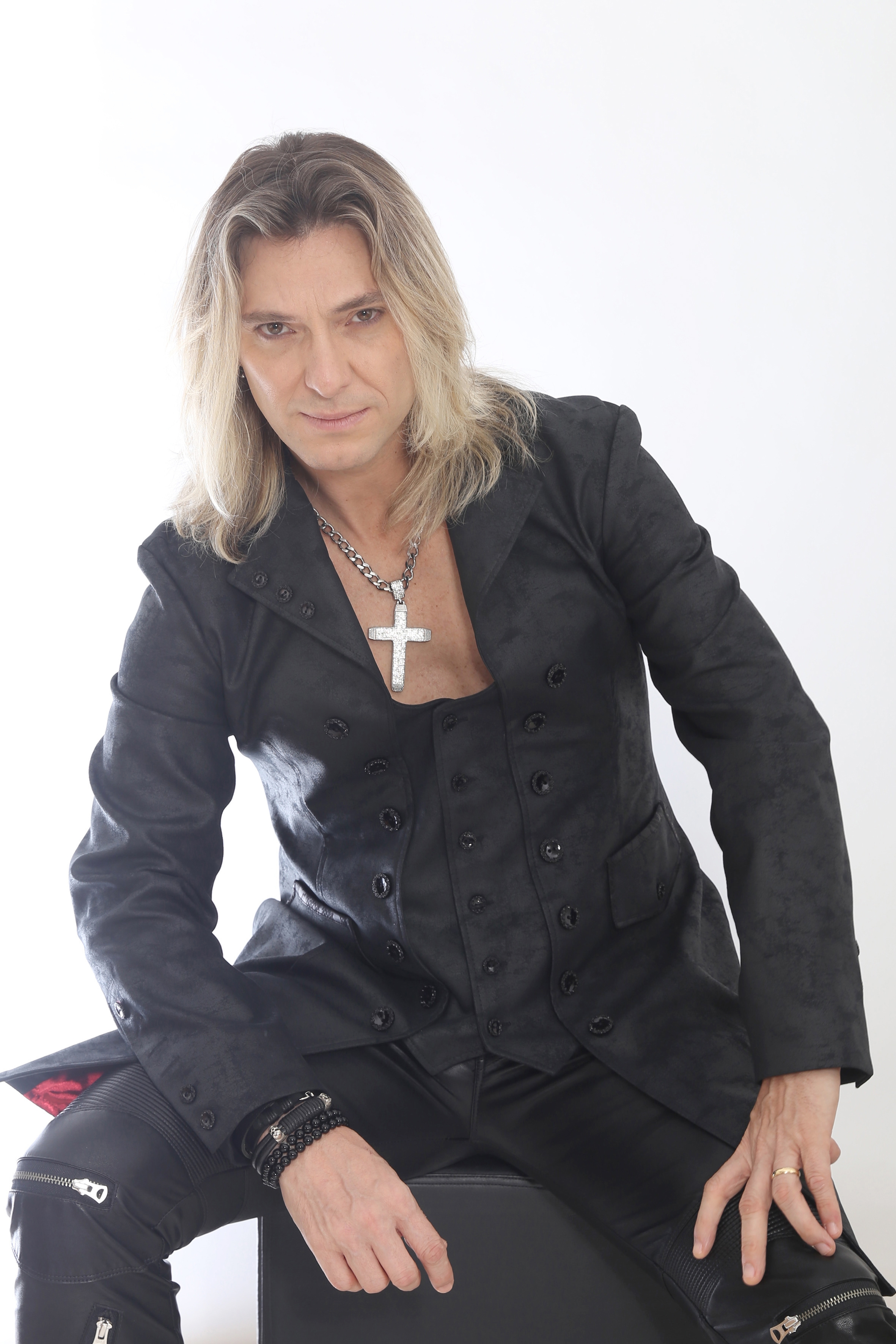 Edu Falaschi é ex-vocalista do Angra. (Foto: Divulgação/Pati Patah)