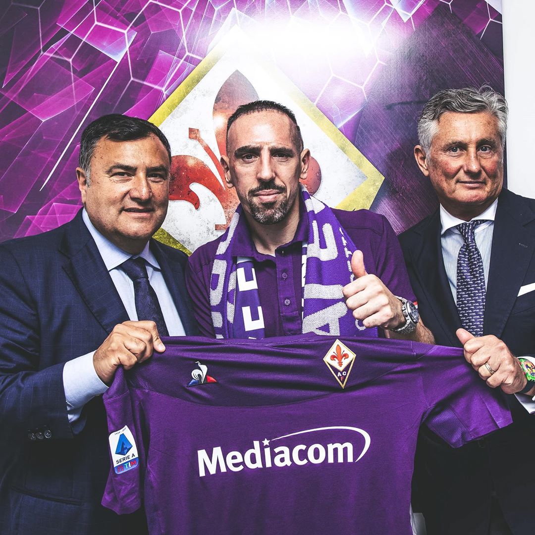 Franck Ribéry irá receber um salário de quatro milhões de euros (cerca de R$ 18 milhões) anuais na Fiorentina. (Foto: Reprodução/Instagram/@acffiorentina)