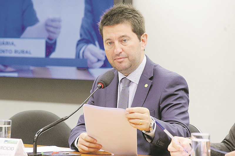 O relator da MP da Liberdade Econômica, deputado Jerônimo Groegen, deu explicações à reportagem (Foto: Agência Câmara)