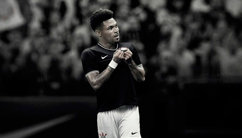 Júnior Urso, volante do Corinthians (Foto: Divulgação / Facebook)