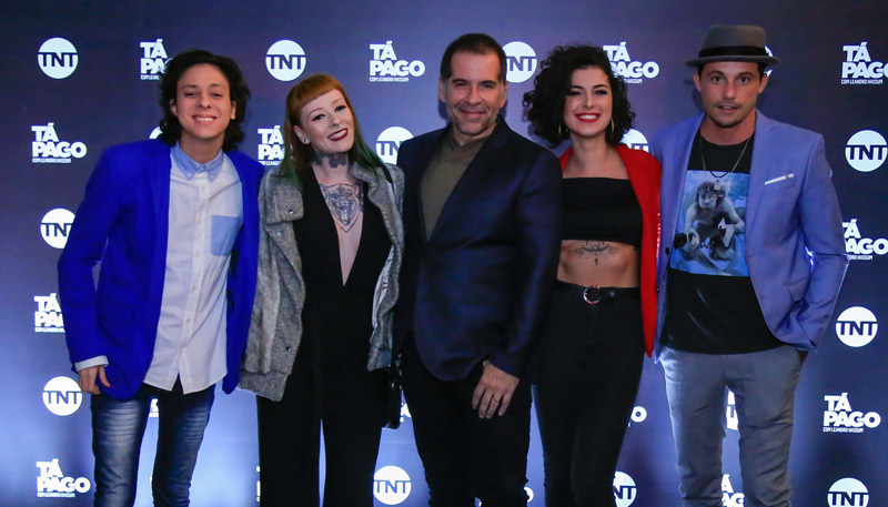 Leandro Hassum e a equipe do "Tá Pago" (Foto: Photo Agência/Fabrício Junior)