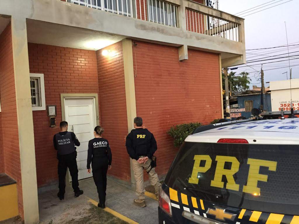 A operação foi realizada pelo Ministério Público com conjunto Polícia Rodoviária Federal e Gaeco (Foto: Divulgação/MPES)