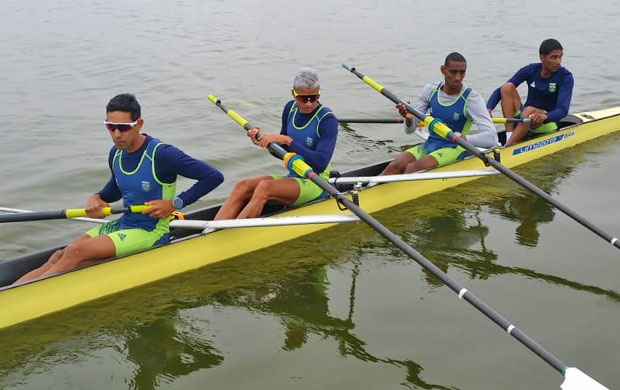 Quatro-sem peso leve do Brasil no Pan de Lima tem o capixaba Vangelys Reinke (2º da esquerda para a direita) na formação (Foto: Remo Brasil)