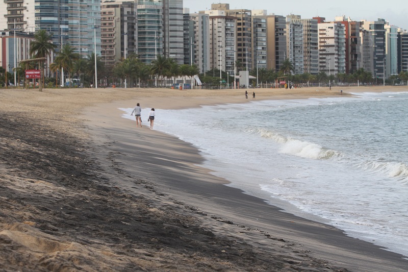 Na Curva da Jurema, faixa de areia será ampliada até o verão. (Foto: Beto Morais)