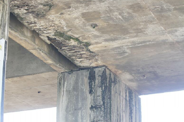 Estado de pontes da Grande Vitória preocupa motoristas. Na foto a Segunda Ponte (Foto: Foto: Leone Iglesias)