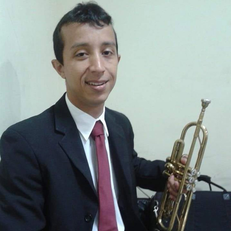 Tiago Santos morreu no local (Foto: Divulgação / Facebook)