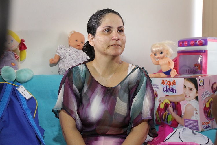 Justiça obriga mãe a entregar filha de 3 anos para pai alemão (Foto: Beto Morais/AT)