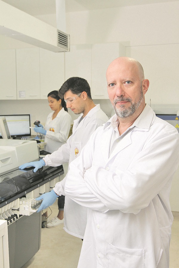 Rodrigo Ribeiro diz que teste mais rápido vai agilizar bloqueio da doença (Foto: Beto Morais/AT)