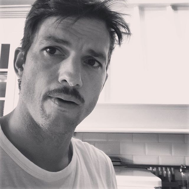 Aston Kutcher (Foto: Reprodução / Instagram)